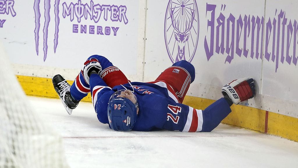 Kaapo Kakko loukkaantui ottelussa Buffaloa vastaan.