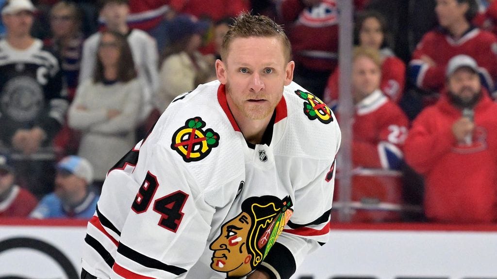 Johtiko Corey Perryn lähtöpasseihin välikohtaus Chicago Blackhawksin työntekijän kanssa?