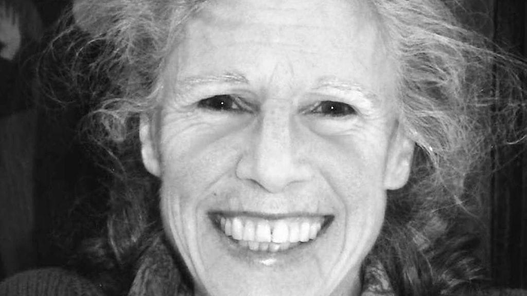 Frances Sternhagen tunnettiin rooleistaan muun muassa sarjoissa Sinkkuelämää ja Teho-osasto.