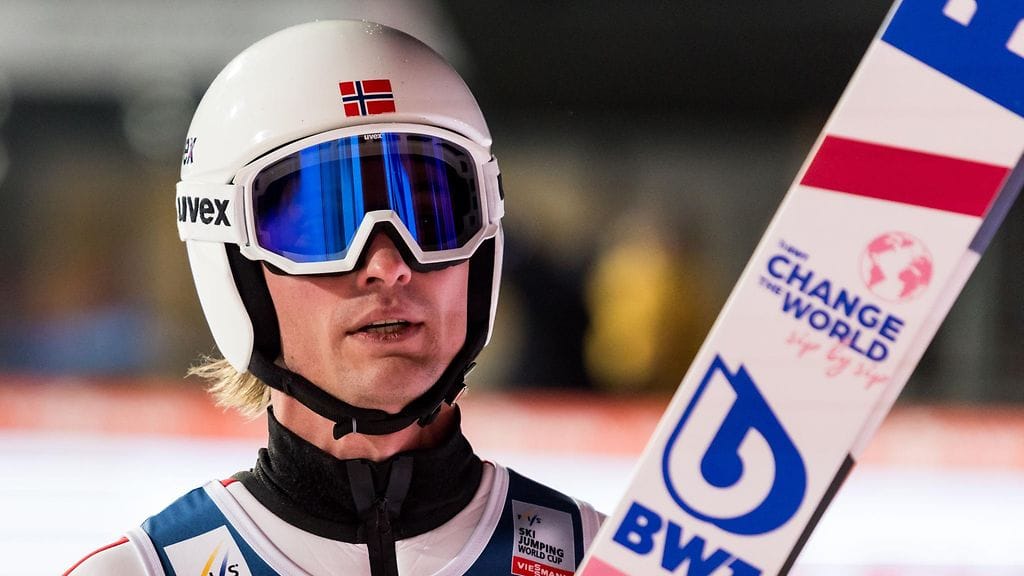 Daniel-Andre Tanden kilpailu meni mönkään Lillehammerin normaalimäessä.