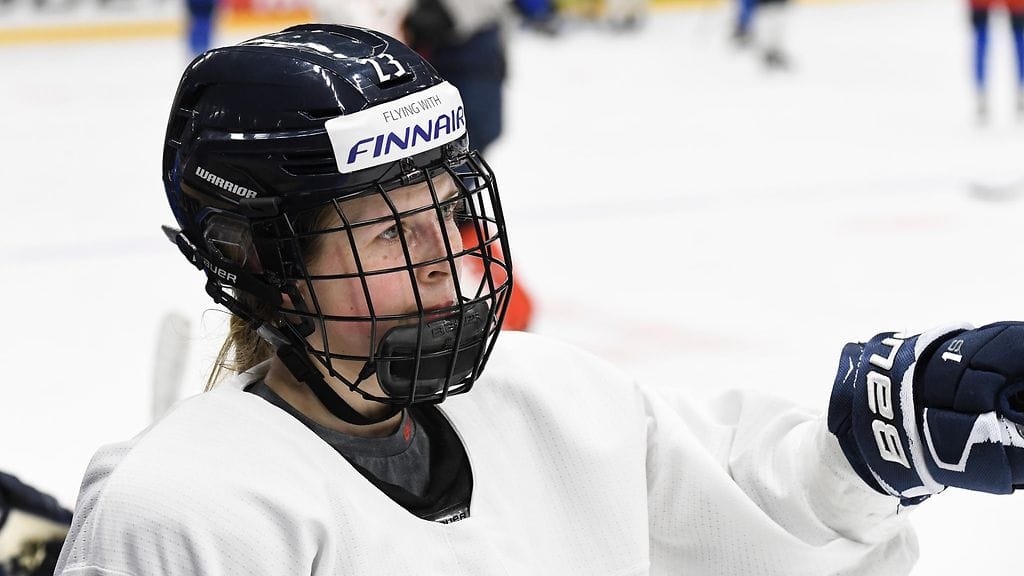 Sanni Hakala julkaisi ensimmäisen kuvansa onnettomuutensa jälkeen.