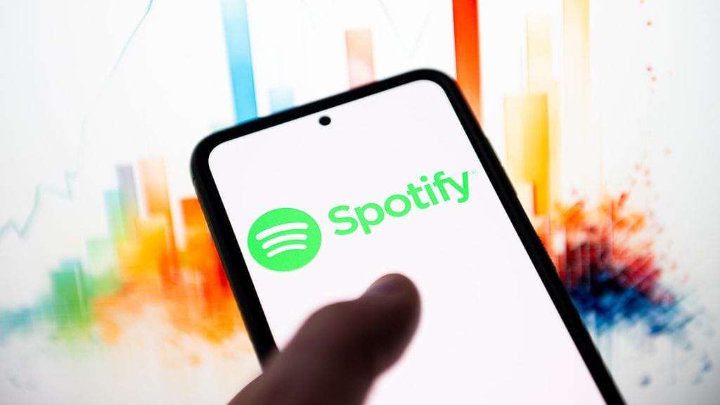 Suoratoistopalvelu Spotify karsii henkilökuntaansa 17 prosenttia.