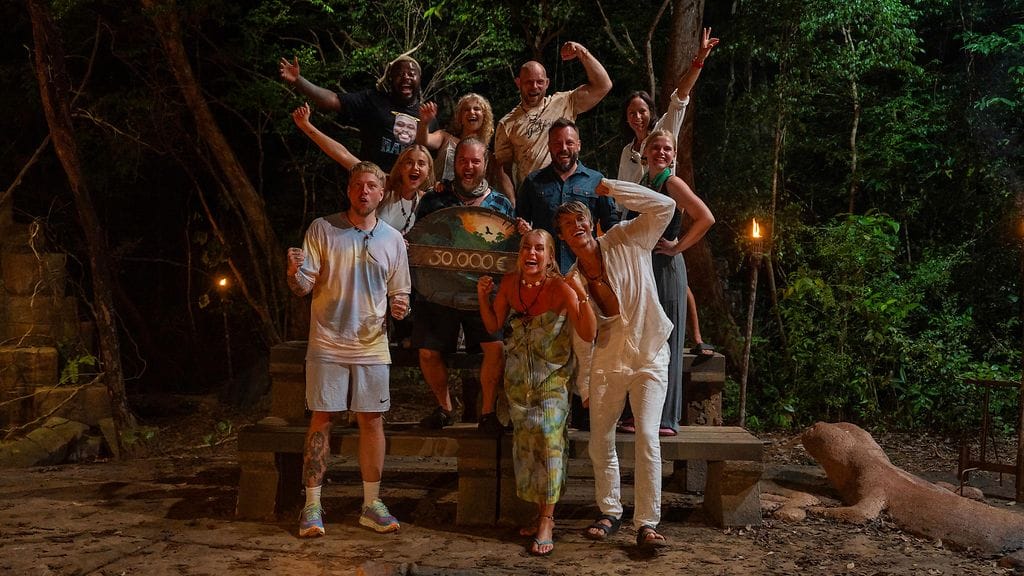 selviytyjat_kausi_7_jakso_16_finaali_tytti_junna_teemu_viki_sonja_pinja_teemu_rami_riku_alina_sergey_tytti_riitta_liisa_04_kuvaaja_lars_johnson