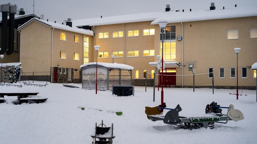 Epäilty rikos tapahtui Ainiovaaran koulukeskuksessa maanantaina.