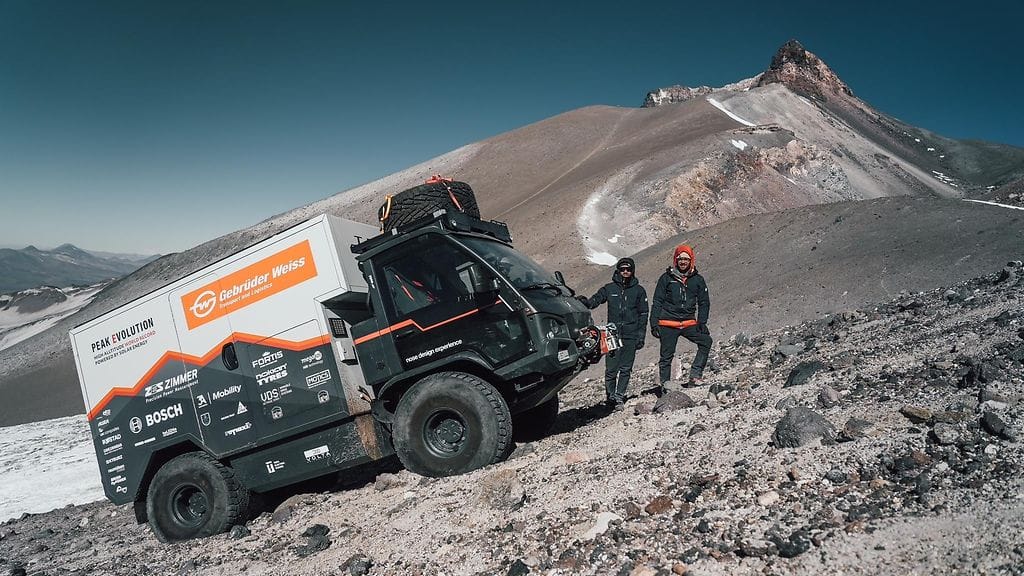 Autolla tulivuorelle