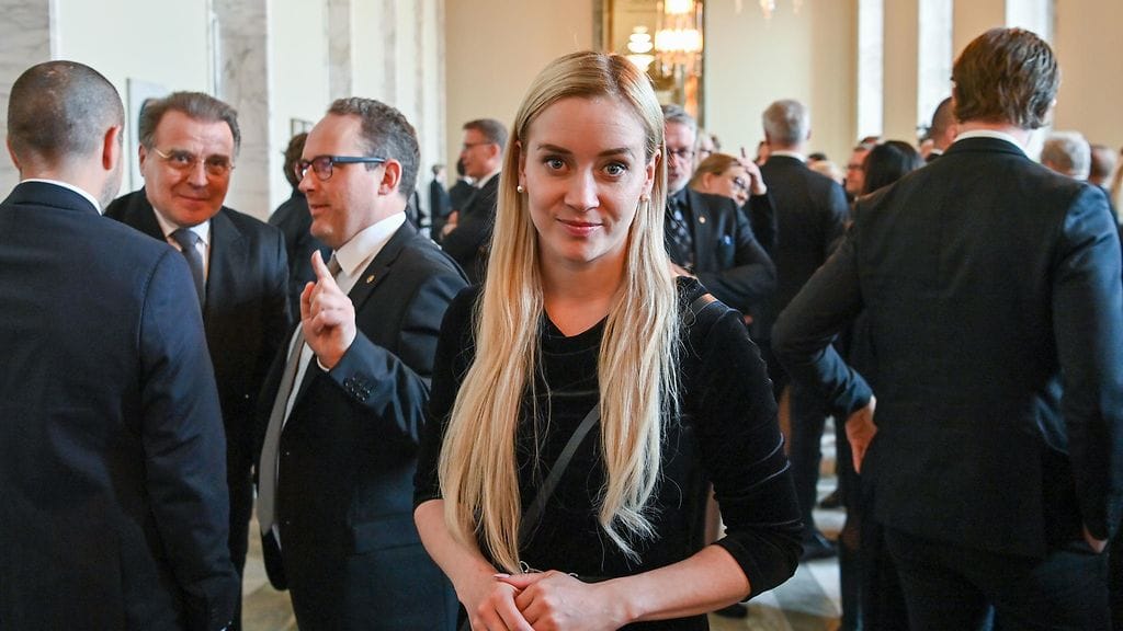 Vihreiden puheenjohtaja Sofia Virta.