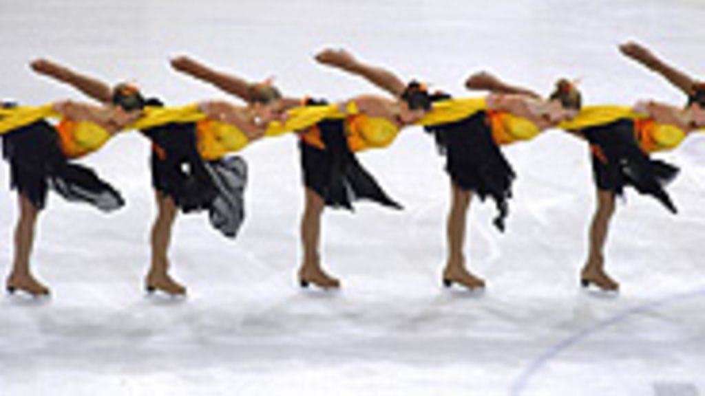 Muodostelmaluistelua, Photo: Helsingin Luistelijat