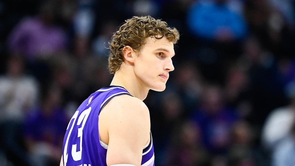 Lauri Markkanen pelasi kolmannen ottelunsa loukkaantumisen jäljiltä.