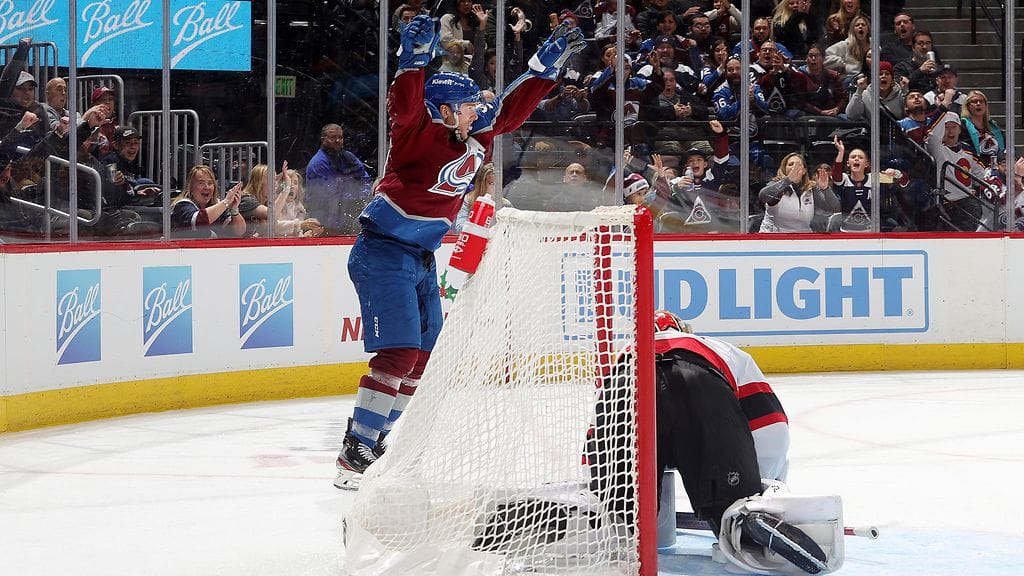 Ovela ohjaus maalin kulmalta – Mikko Rantaselle pelin toinen ylivoimakihaus