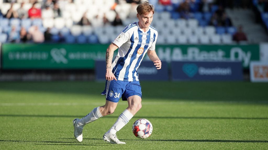 Maksim Stjopin, 20, pelasi viime kaudella lainalla HJK:ssa.