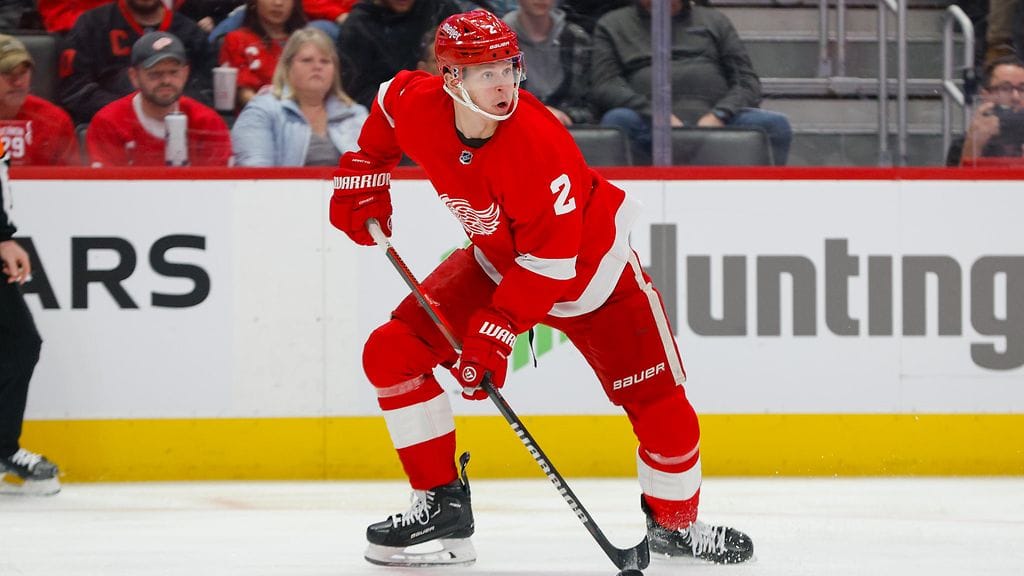 Olli Määttä loukkaantui lauantain vastaisen yön NHL-kierroksella.