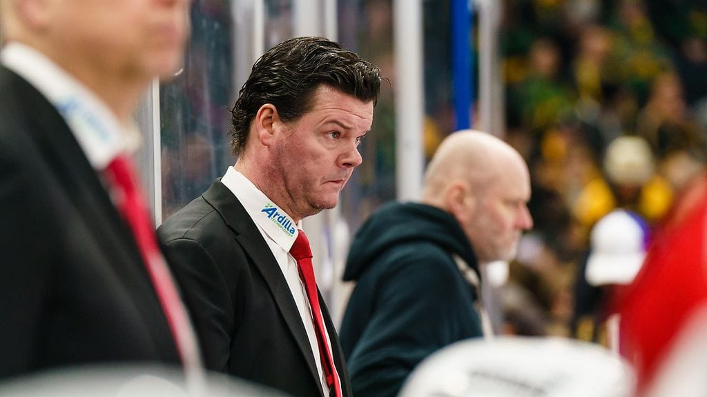 Viime aikoina MTV Urheilun asiantuntijanakin SM-liigassa esiintyneen Karri Kiven päävalmentajaura jatkuu Slovakiassa.