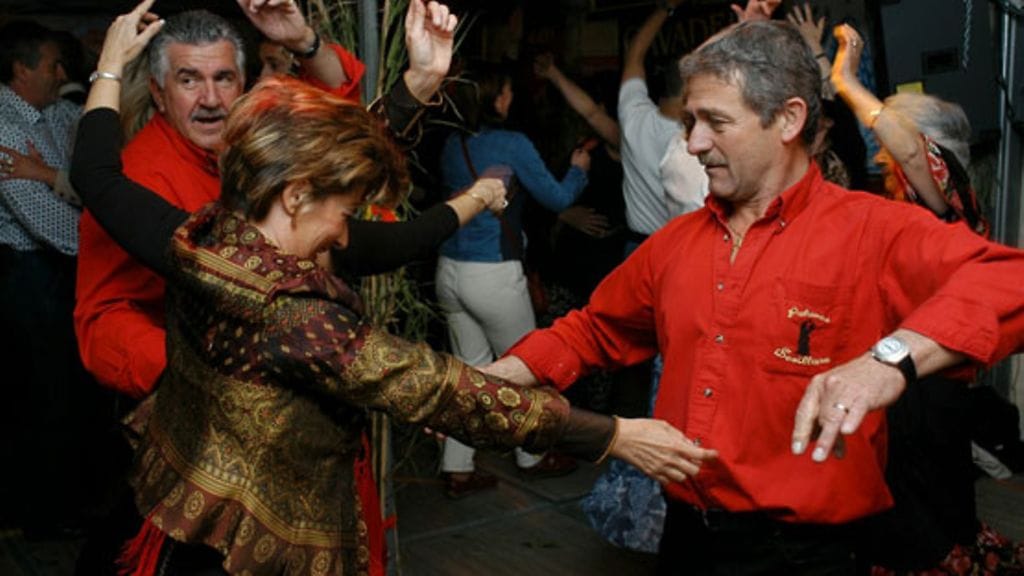 Zumba Goldissa pärjää iäkkäämpikin. Kuvituskuva.