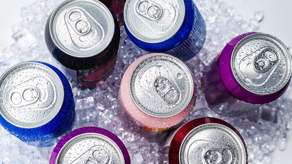 Maahantuoja ohjeistaa olemaan nauttimatta takaisinvedettäviä energiajuomia.