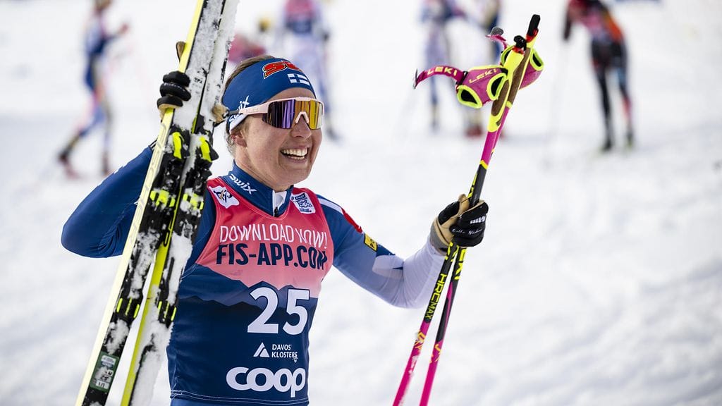 Kerttu Niskanen tuuletti voittoa Davosissa torstaina.