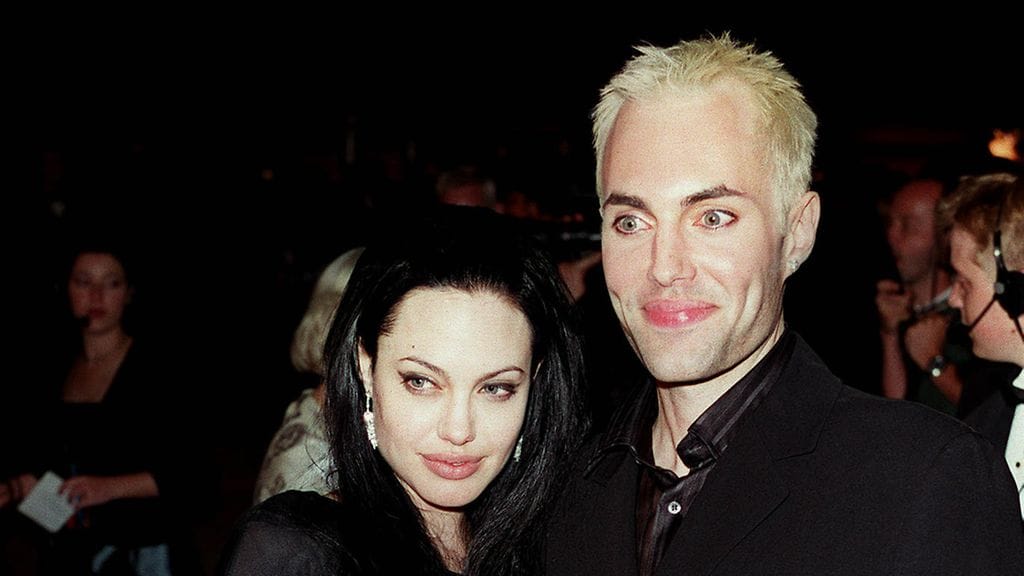 Sisarukset Angelina Jolie ja James Haven vuonna 2000.