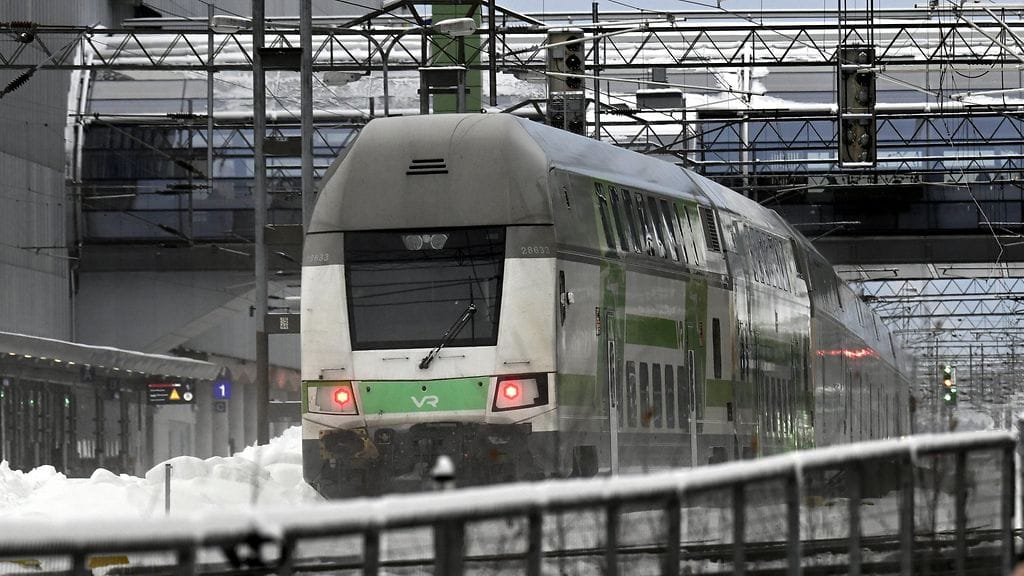 Junavuorojen myöhästymiset ovat jatkuneet lauantai-iltana, kertoo VR verkkosivuillaan. Kuvituskuva.