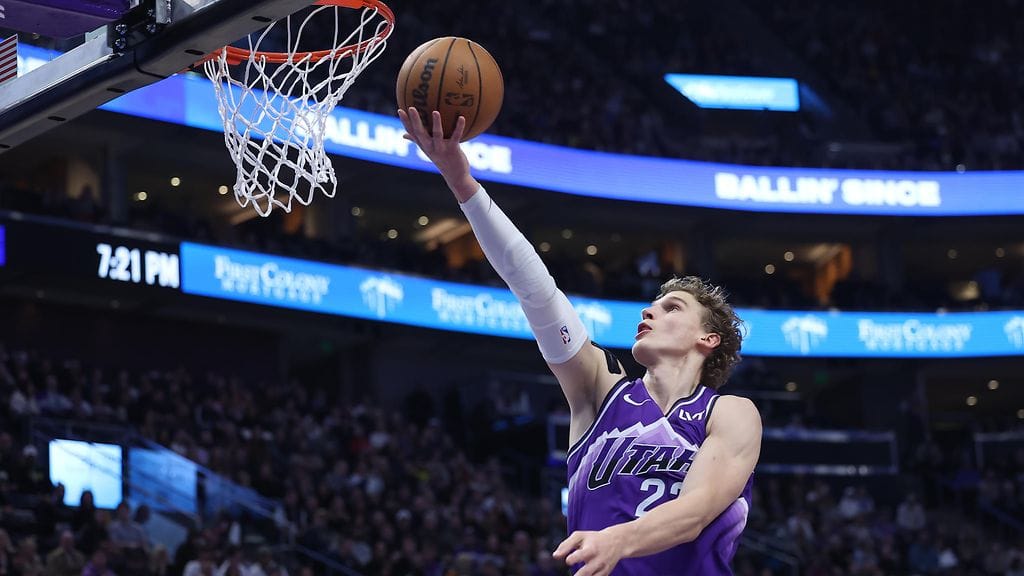 Lauri Markkanen pussitti 33 pistettä Philadelphiaa vastaan.