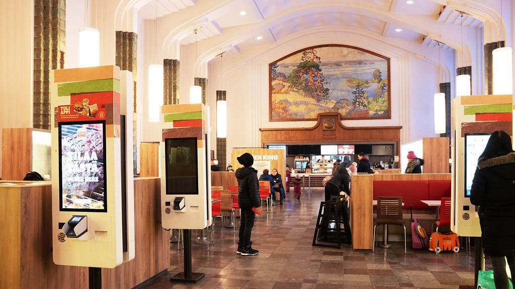 Burger King toimi Helsingin rautatieaseman historiallisissa tiloissa vuodesta 2014.