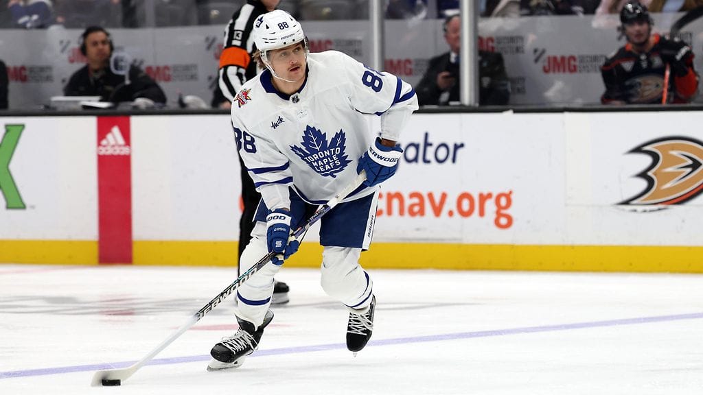 William Nylanderin taival Torontossa käynnistyi kaudella 2015-2016. 558 NHL-ottelussa hän on tehnyt 484 pistettä.