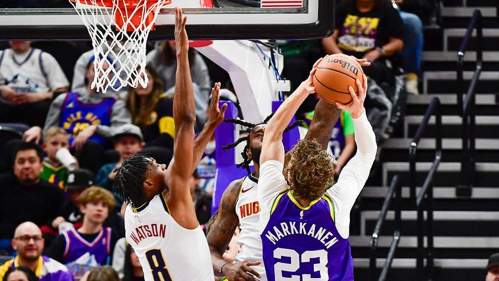 Lauri Markkanen oli jälleen väkevänä yön NBA-kierroksella.