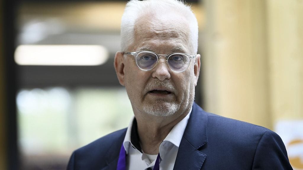 Europarlamentaarikko Petri Sarvamaa kokoomuksen puoluekokouksessa Kalajoella 11. kesäkuuta 2022. Kuvituskuva.