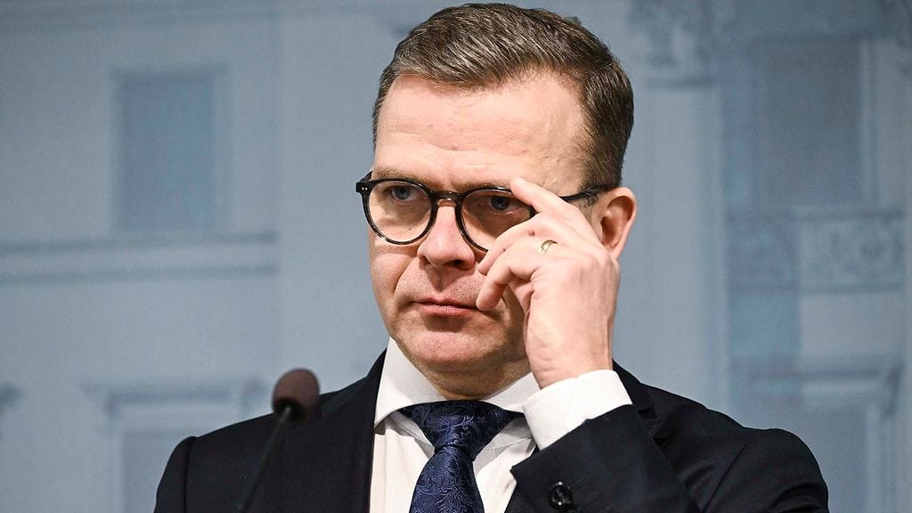 Hallituksen noin neljän miljardin investointiohjelmaa pitäisi pienentää tai siitä pitäisi luopua kokonaan, sanotaan Elinkeinoelämän tutkimuslaitoksen (Etla) tuoreessa ennusteessa vuosille 2024–2026.