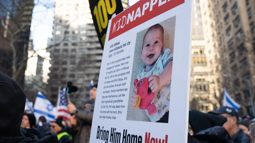 YK:n päämajan ulkopuolella New Yorkissa vaadittiin tammikuussa israelilaisten panttivankien vapauttamista.