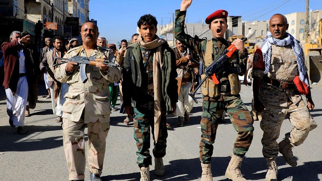 Huthikapinallisia Jemenin pääkaupungissa Sanaassa.