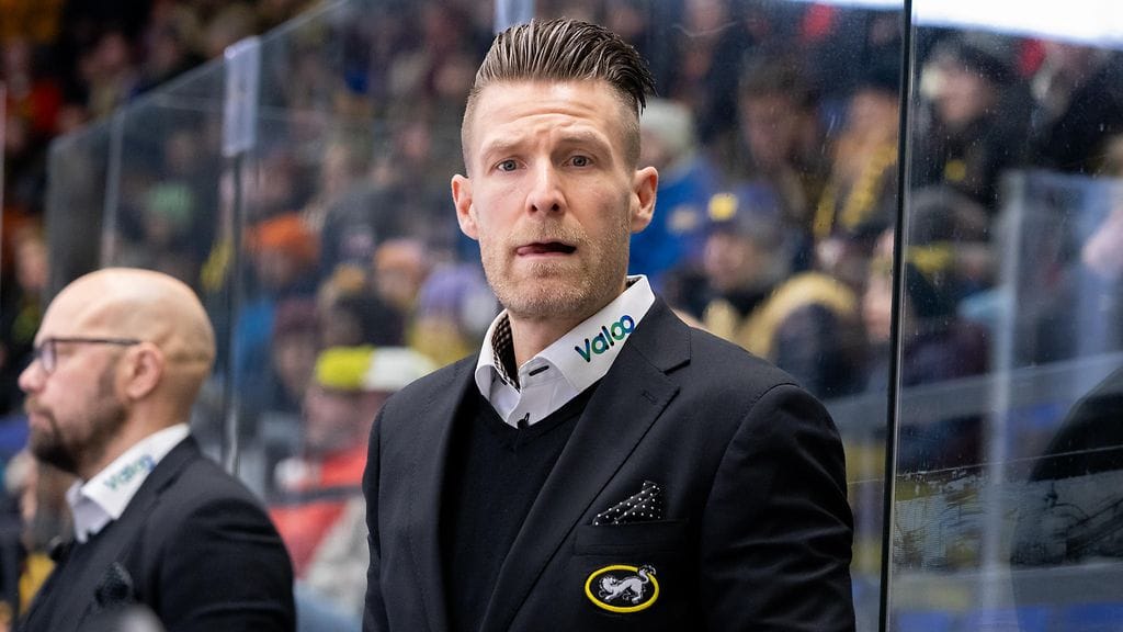 Ville Mäntymaa jatkaa Kärppien päävalmentajana.