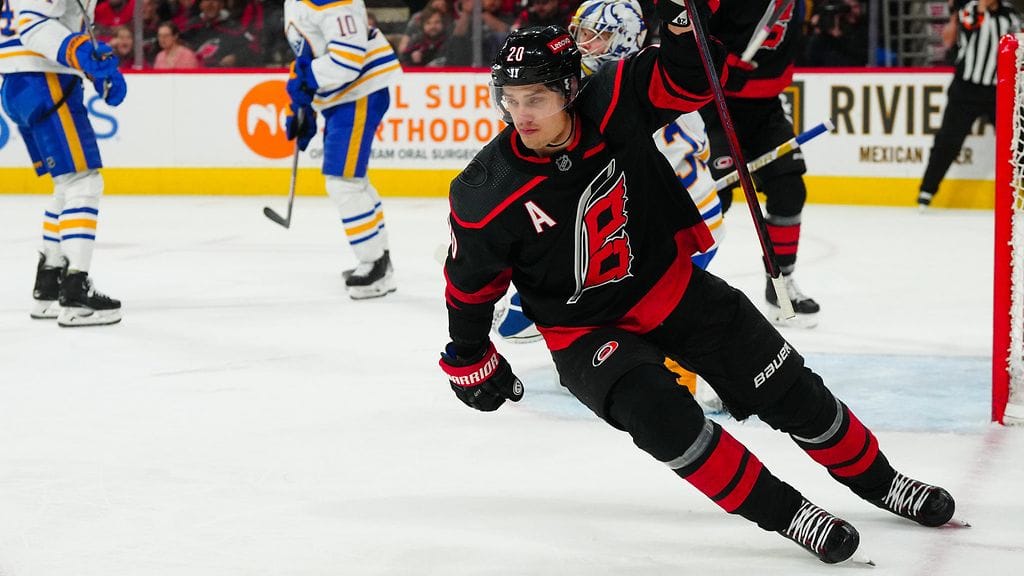 Sebastian Aho pelaa vahvaa kautta NHL:ssä.