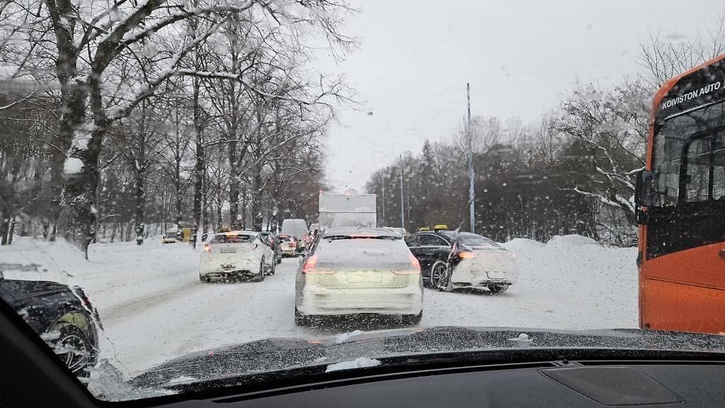 OMA Mäkelänkadun ruuhkaa 18.1.2024