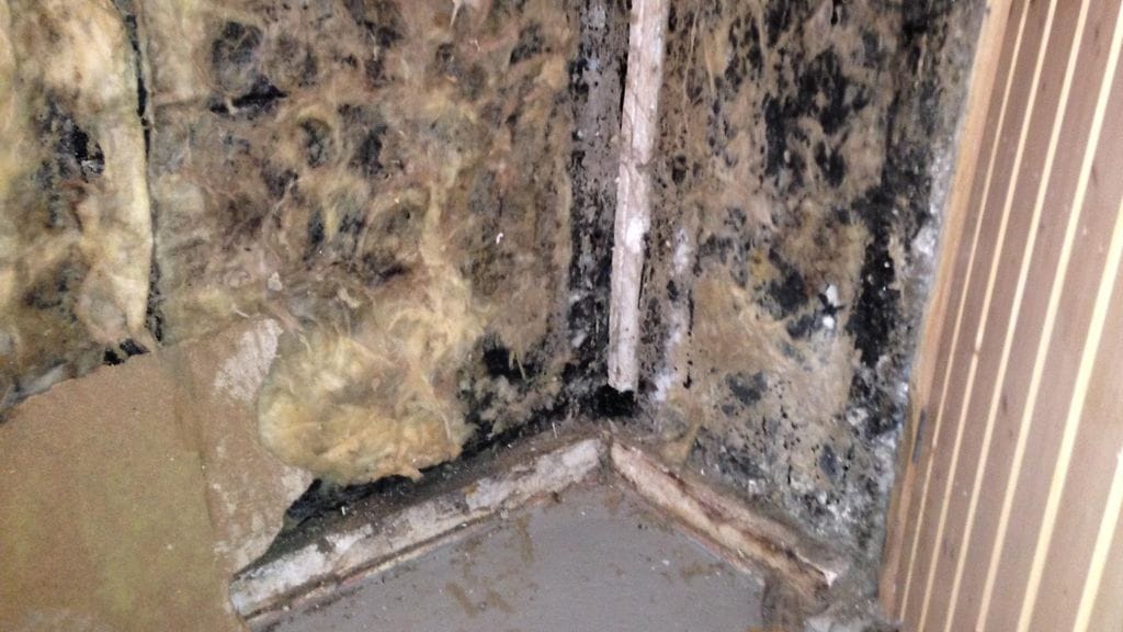 Kiinteistölakimies Group kreosoottipitoista kivihiilipikeä