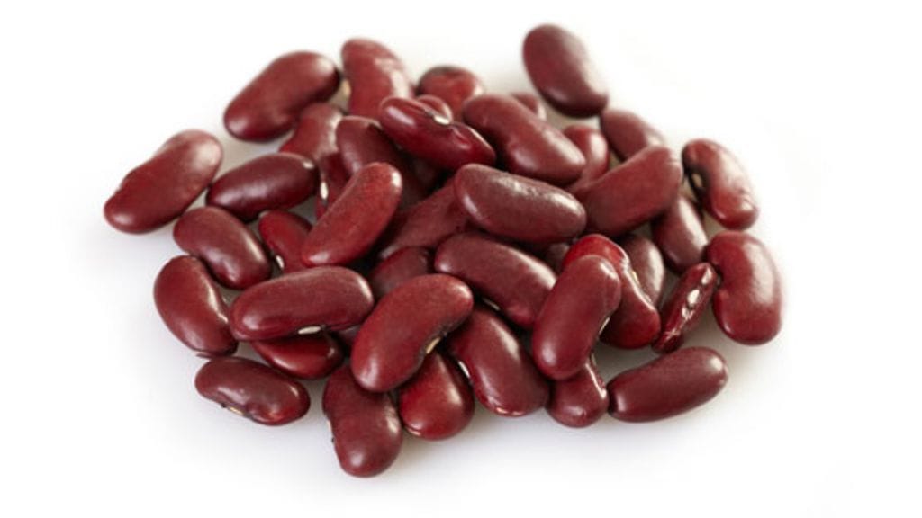 Punaiset kidenypavut on syytä kypsentää hyvin ennen syömistä, koska vain siten niistä tuhoutuu haitallinen lektiini-proteiini.