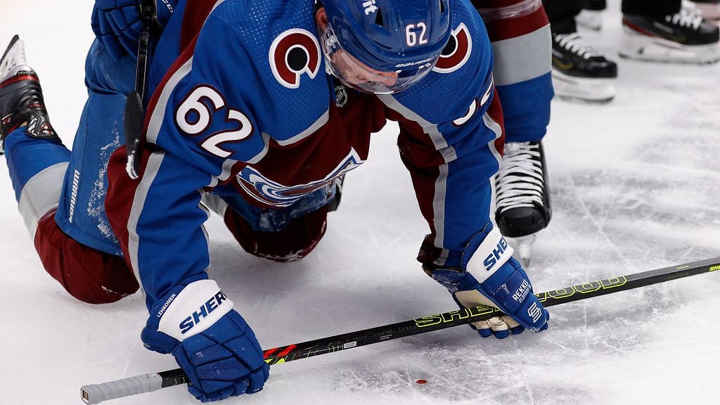 Artturi Lehkonen loukkaantui marraskuussa.