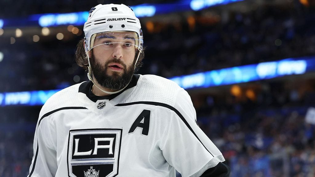 Drew Doughty antaa kovaa kritiikkiä joukkuetovereilleen.