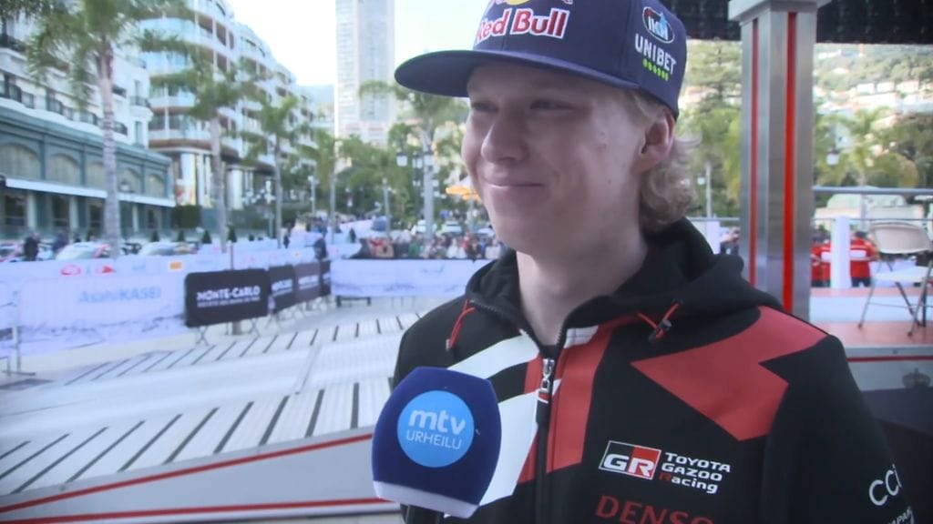 Kalle Rovanperä nauttii täysin siemauksin osa-aikakuskin pestistään – "Ei se houkuttele niin paljon"