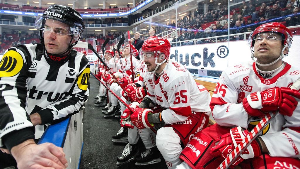 Sport-pelaajia ei kaupitella SM-liigan sisällä.