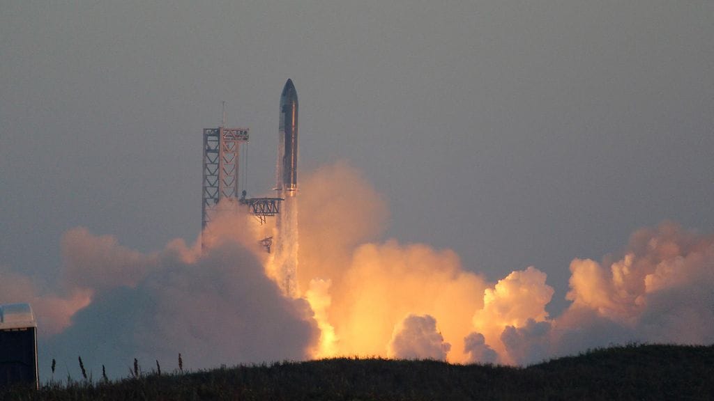 Arkistokuva. Reuters dokumentoi ainakin 600 aiemmin raportoimatonta työtapaturmaa Muskin rakettifirmassa, kuten raajavammoja, amputaatioita, sähköiskuja, pää- ja silmävammoja sekä yhden kuolemantapauksen.