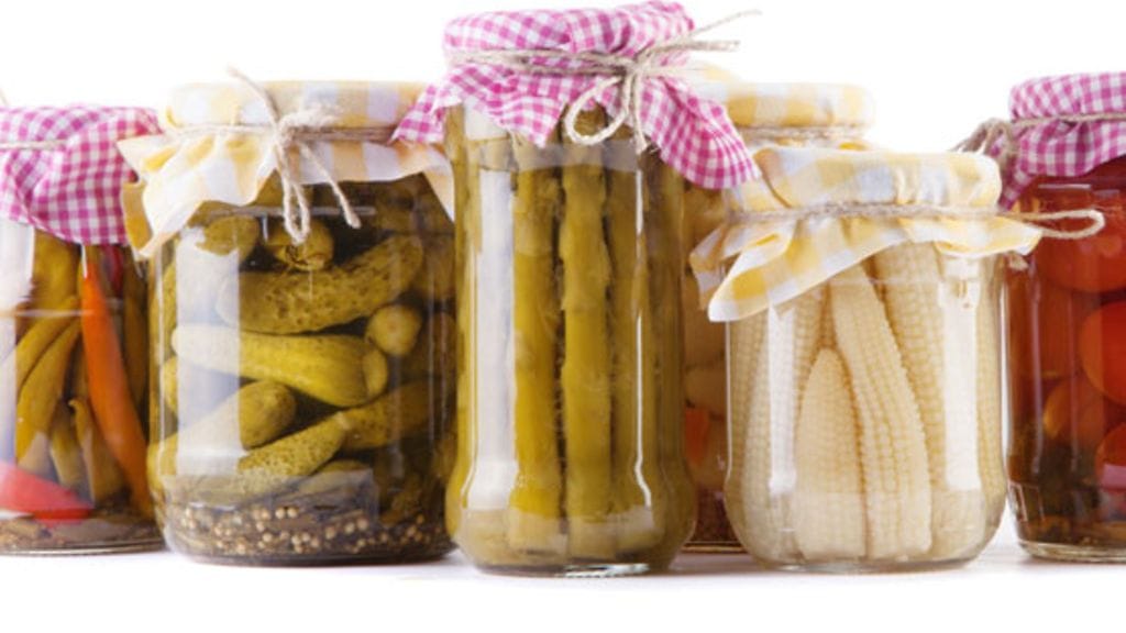 Nuoret ovat kiinnostuneita perinteisistä askareista.