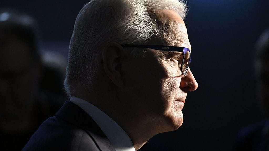 "Maailmanpolitiikan mannerlaatat ovat liikkeessä uudella, Euroopan kannalta vaarallisella tavalla", toteaa pääjohtaja Olli Rehn.