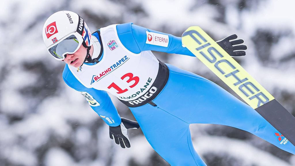 Thomas Aasen Markeng hyppäämässä helmikuussa 2021.