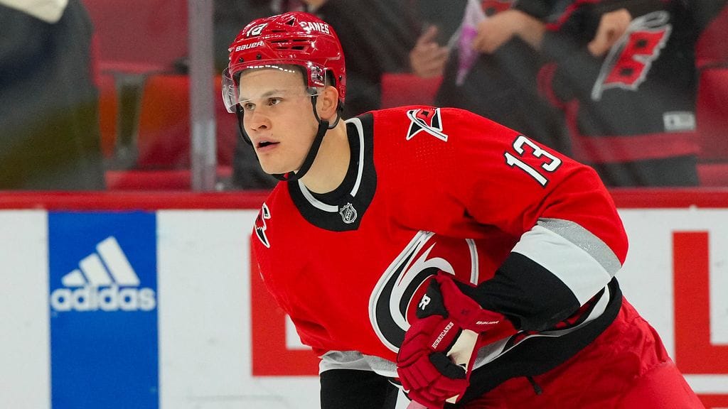 Jesse Puljujärven NHL-ura jatkuu Pittsburgh Penguinsin paidassa.