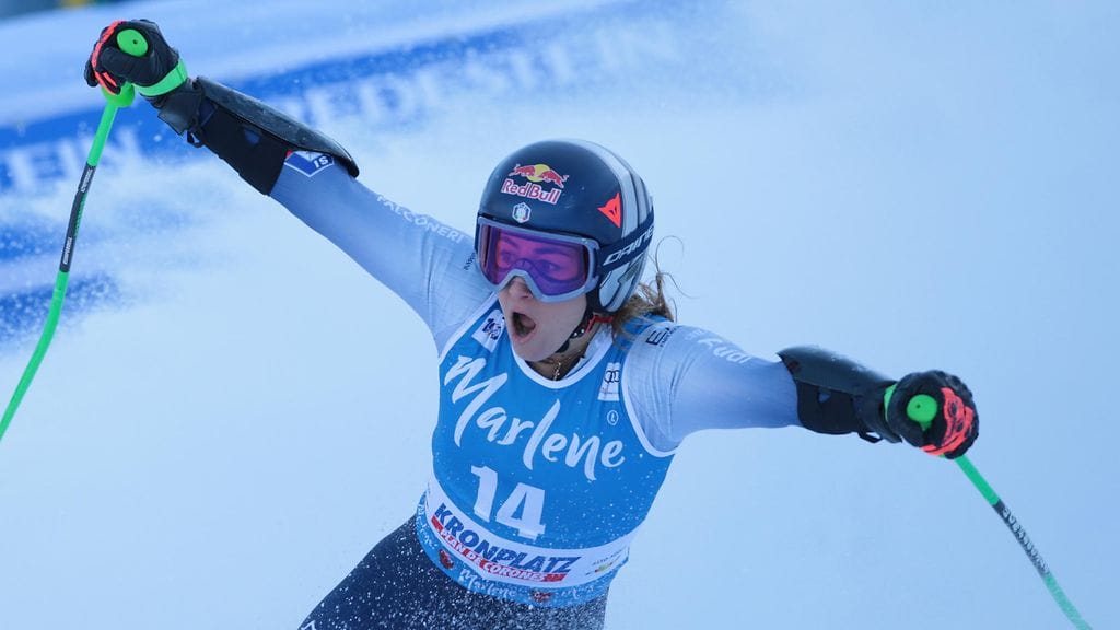 Syöksyn maailmancupia johtavan Sofia Goggian kausi näyttää päättyneen loukkaantumiseen.