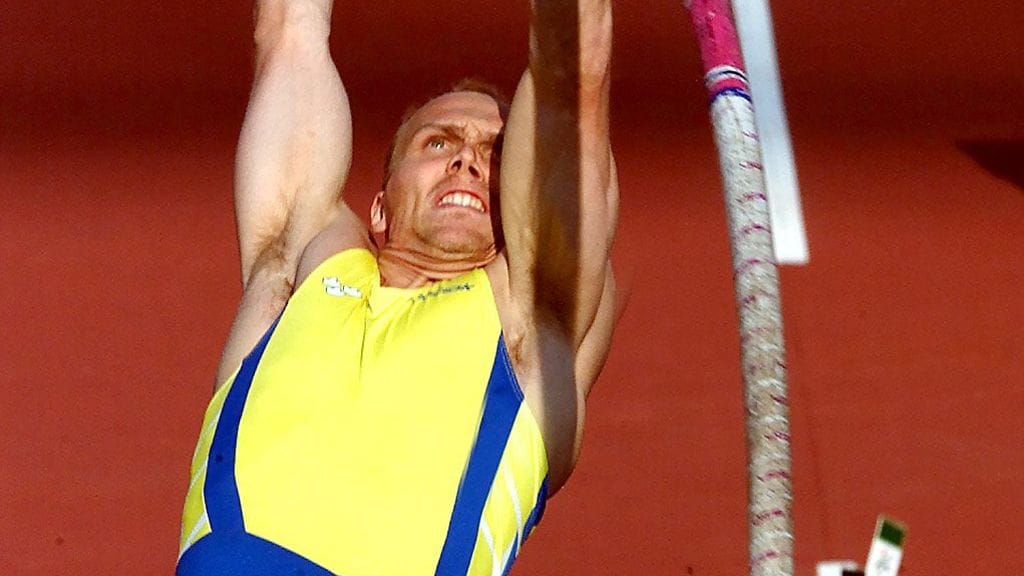 Veronica Eriksson kilpaili urallaan etunimellä Martin ja oli vuosituhannen vaihteessa Ruotsin paras seiväshyppääjä.