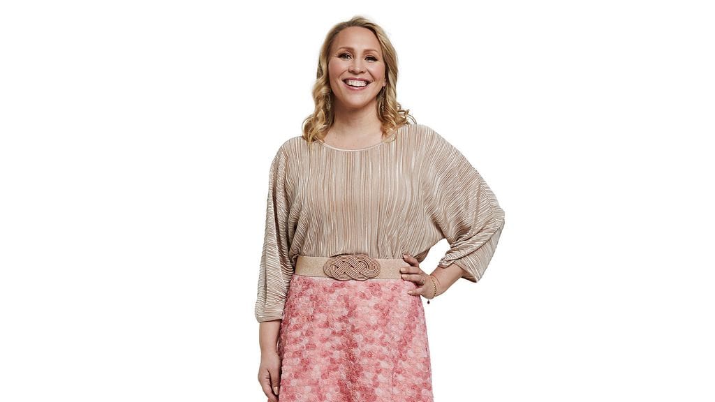 suomen_kaunein_koti_kesamokit_s13_tuomari_kati_jukarainen_002