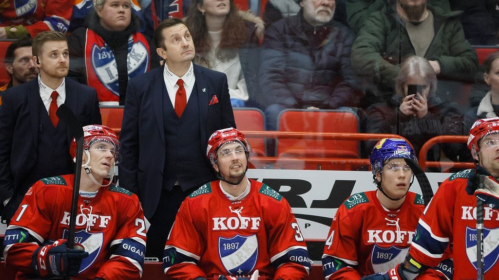 HIFK-kannattajat eivät ole tyytyväisiä.