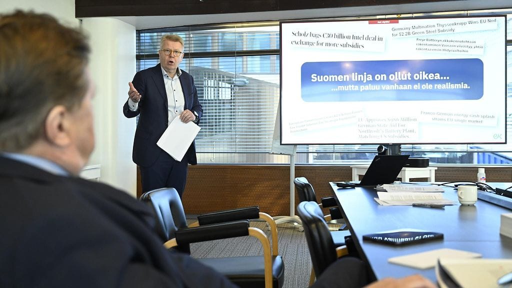 EK:n toimitusjohtaja Jyri Häkämies kertoi ehdotuksesta tiedotustilaisuudessa perjantaina.