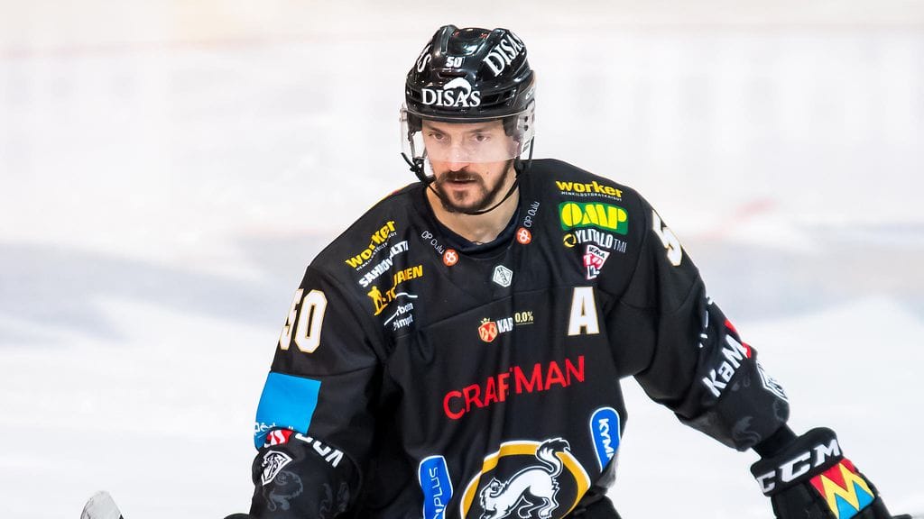 Juhamatti Aaltonen ja Kärpät neuvottelevat.