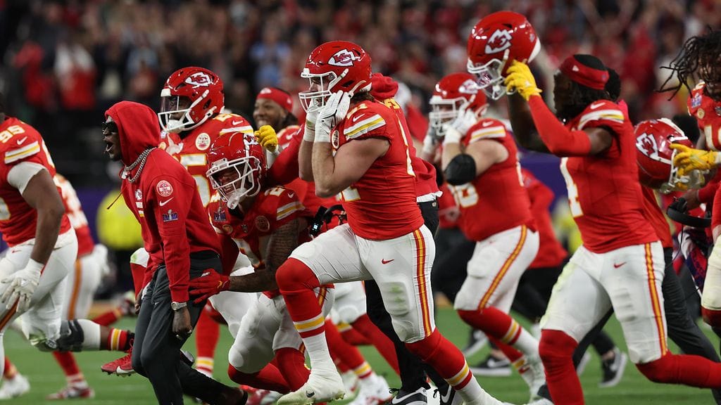 Se on siinä! Chiefs ottaa toisen Super Bowlin putkeen, Mahomes ratkaisuroolissa